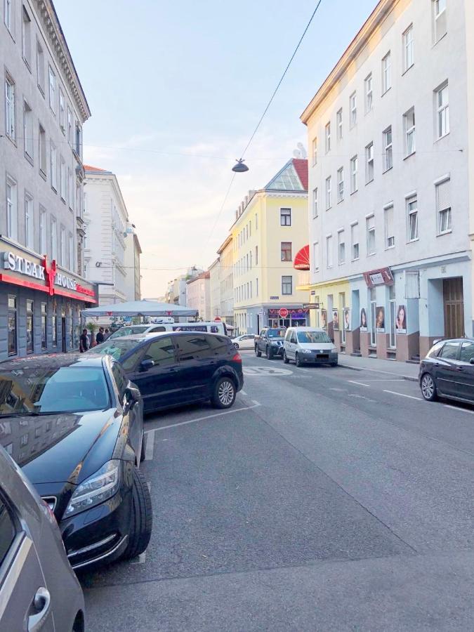 Апартаменты "Be My Guest" Near Metro Station! Вена Экстерьер фото