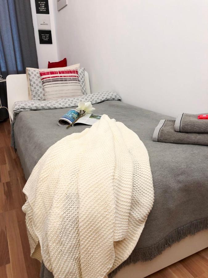 Апартаменты "Be My Guest" Near Metro Station! Вена Экстерьер фото