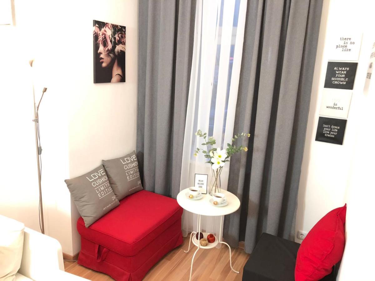 Апартаменты "Be My Guest" Near Metro Station! Вена Экстерьер фото