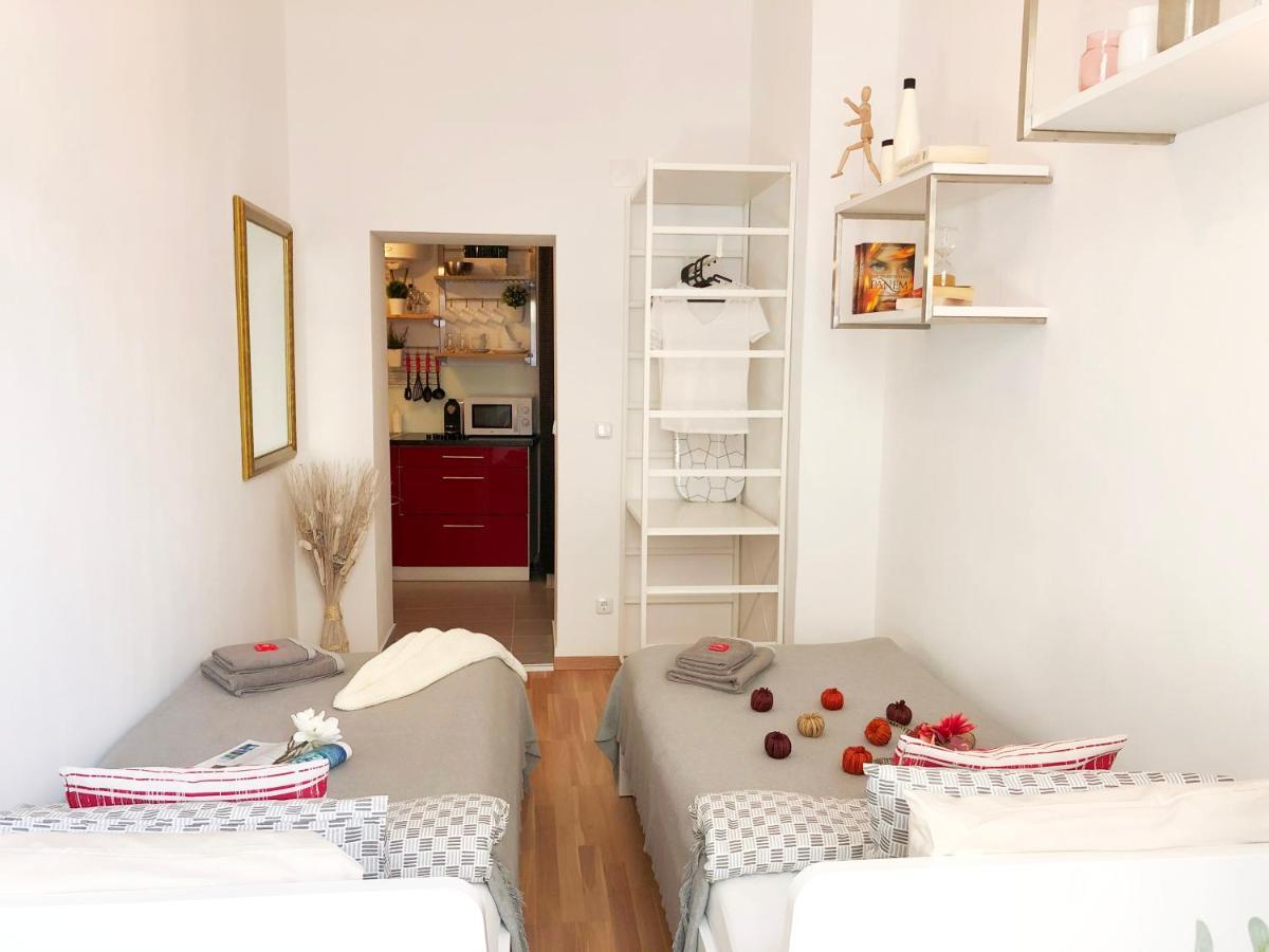 Апартаменты "Be My Guest" Near Metro Station! Вена Экстерьер фото