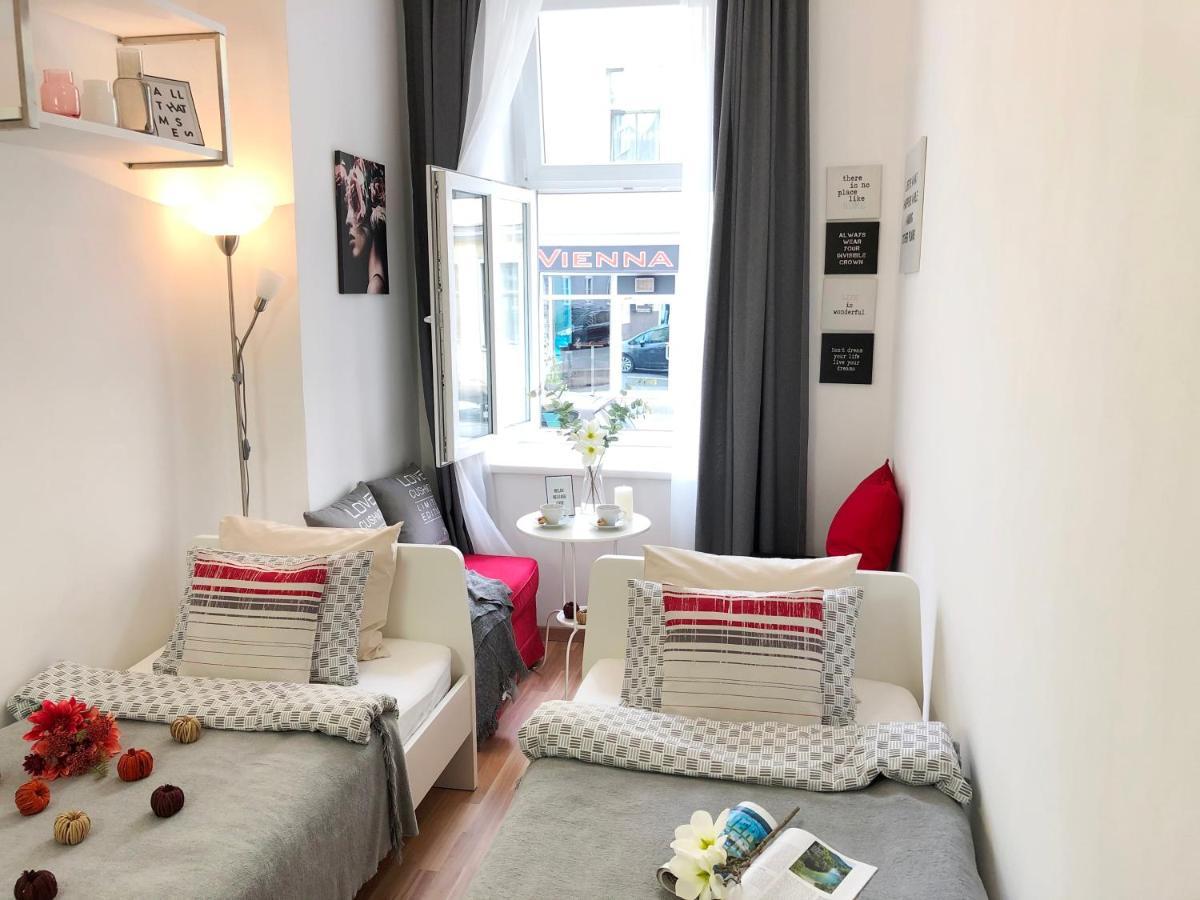 Апартаменты "Be My Guest" Near Metro Station! Вена Экстерьер фото